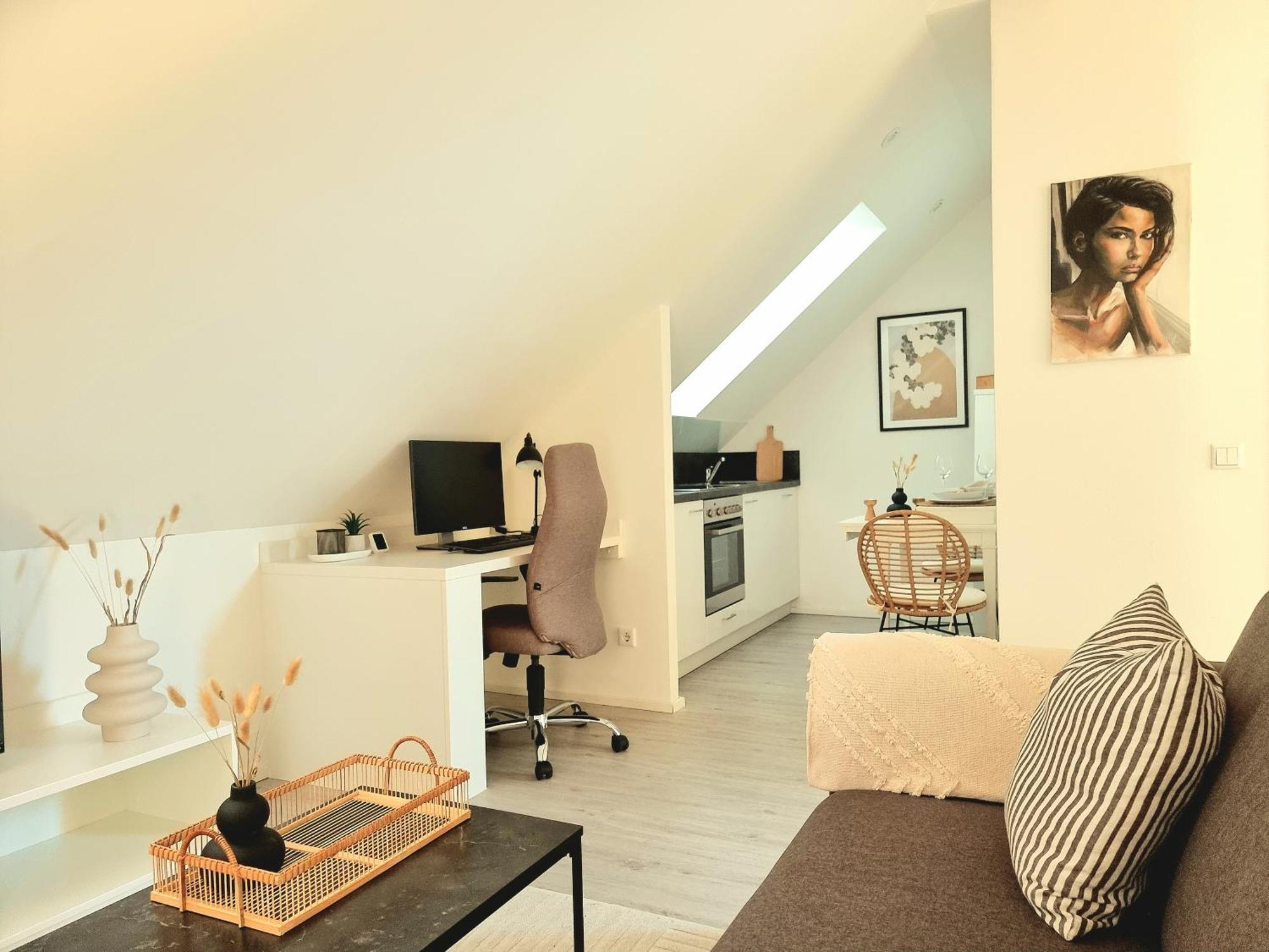 Homestay-Stylish, Zentral- Loft Apartment-Parking Ingolstadt Luaran gambar